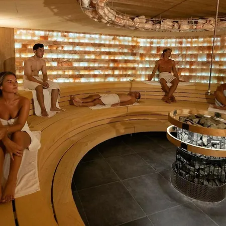 Stalen Boshuis By Droomvilla * Остерхаут