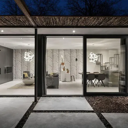 Stalen Boshuis By Droomvilla * אוסטרהוט