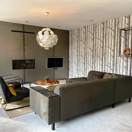 Stalen Boshuis By Droomvilla Остерхаут