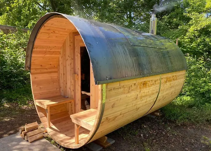 Stalen Boshuis By Droomvilla Nyaraló Oosterhout