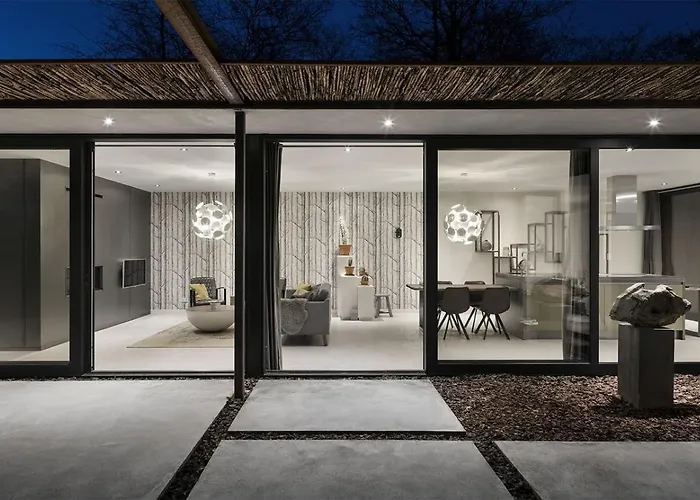 Stalen Boshuis By Droomvilla * Oosterhout