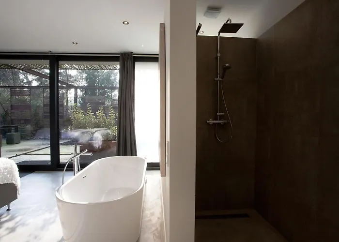 Stalen Boshuis By Droomvilla Nyaraló *