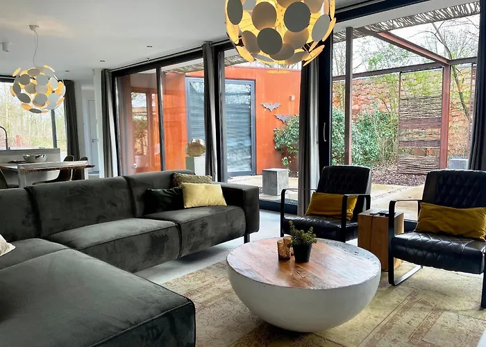 Stalen Boshuis By Droomvilla Oosterhout