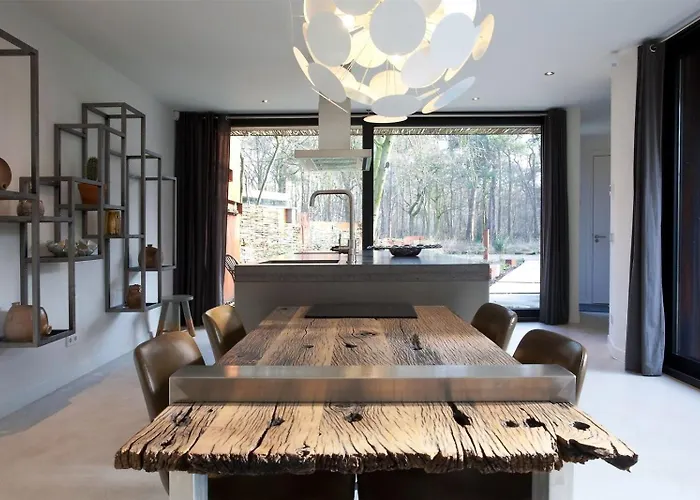 Stalen Boshuis By Droomvilla Дом отдыха *