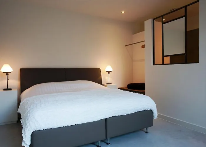 Stalen Boshuis By Droomvilla Дом отдыха Остерхаут