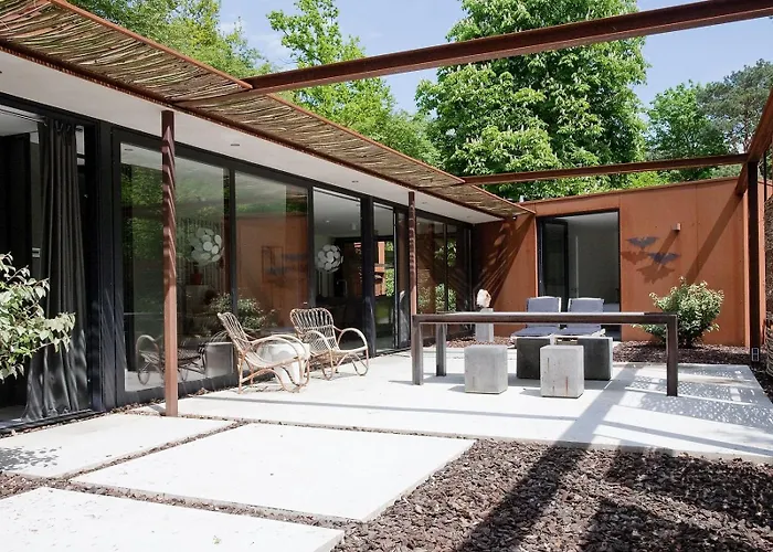 Stalen Boshuis By Droomvilla Дом отдыха Остерхаут